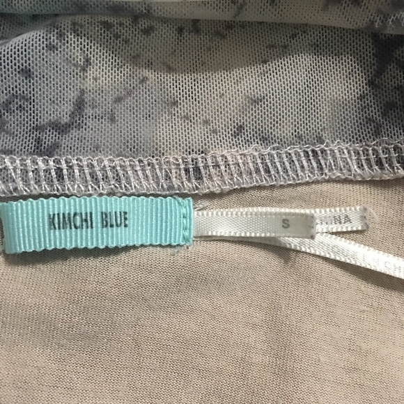 Kimchi Blue Gray Printed Peplum Tank Top - Picture 5 of 6